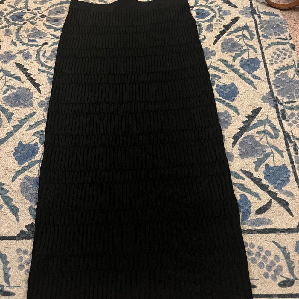 Trouve small black midi skirt